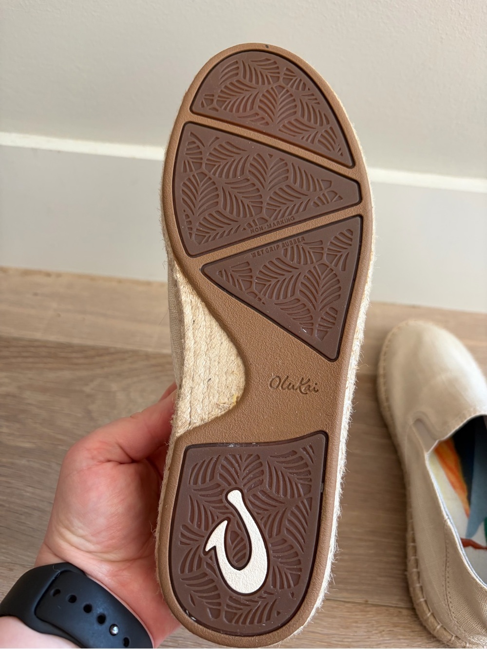 OluKai Kaula Pa'a Kapa espadrille linen slip on comfort -size 8 - Picture 8 of 10